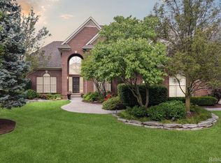 46962 Merion Cir, Northville, MI 48168