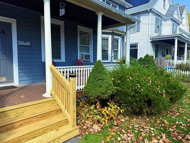 3 bed, 850 sqft, $2,600 — Photo 1