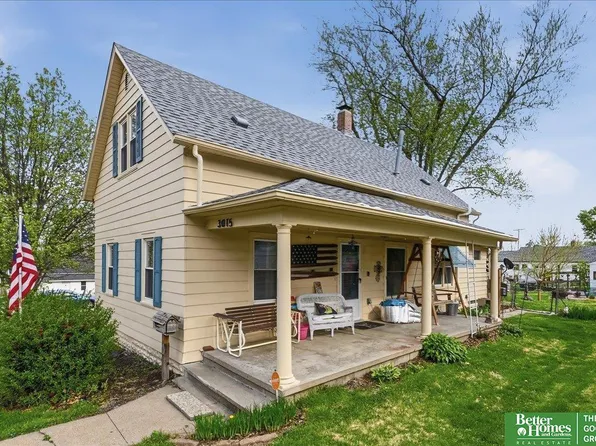 3015 Grebe St, Omaha, NE 68112