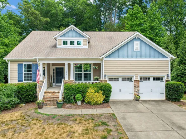 624 E Hatterleigh Ave, Hillsborough, NC 27278