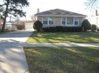 326 Sunnyside Ave, Itasca, IL 60143