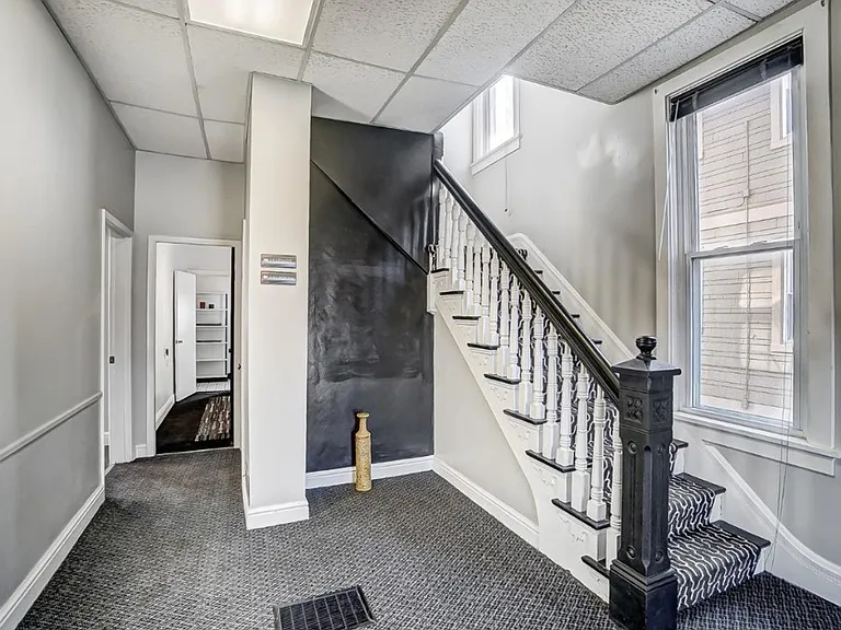 7012 Plainfield Rd #A — Photo 1
