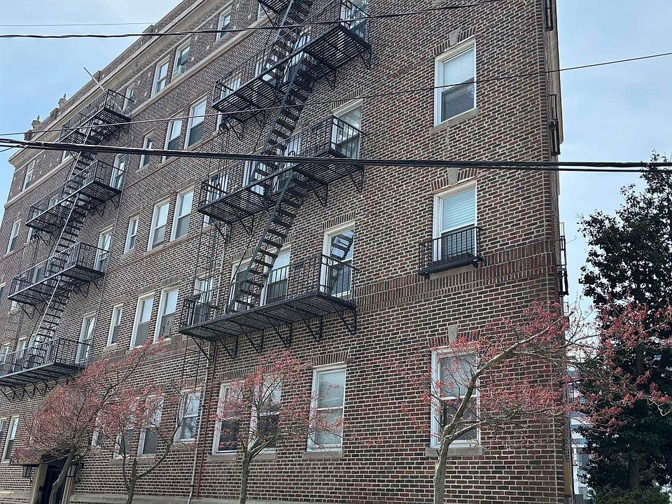 1st image of 2 S Hartford Ave APT A1