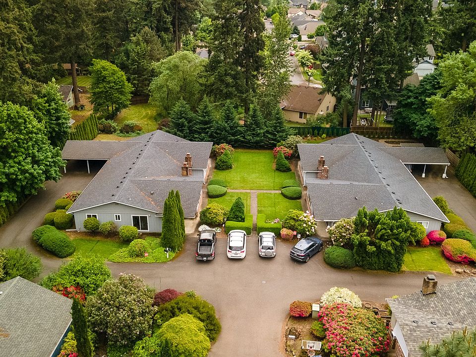 1st image of 3407/3408 NE Oaks Ln