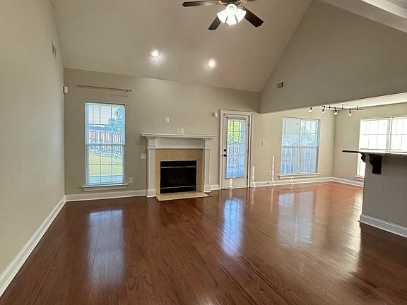 4th image of 505 Sweet Meadow Drive