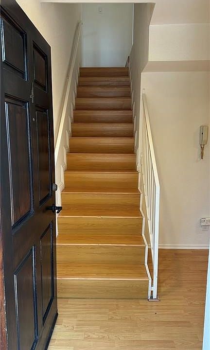 1st image of 421 Porter St APT 4