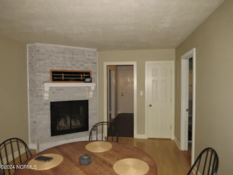 16 Cameron Ln — Photo 16