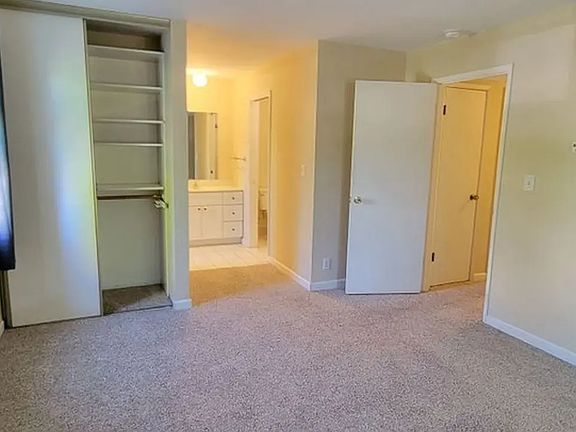 5th image of 1089 Wesley Ct APT 3