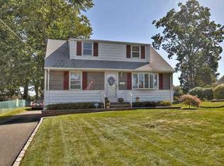 130 Jordan Rd, Colonia, NJ 07067