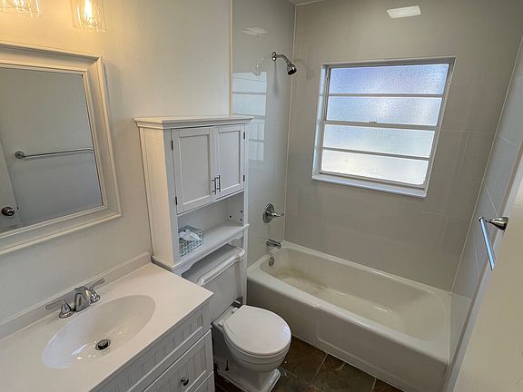 3rd image of 532 W Lake Deer Dr #532