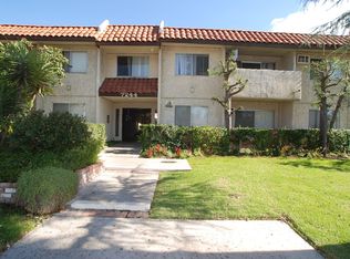 KES - Kester Towers, Van Nuys, CA 91405