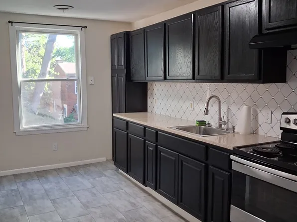 4 115th St #2R, Troy, NY 12182