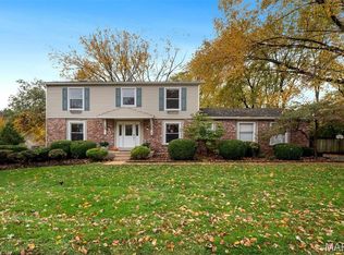 4 E Villa Ave, Saint Louis, MO 63132