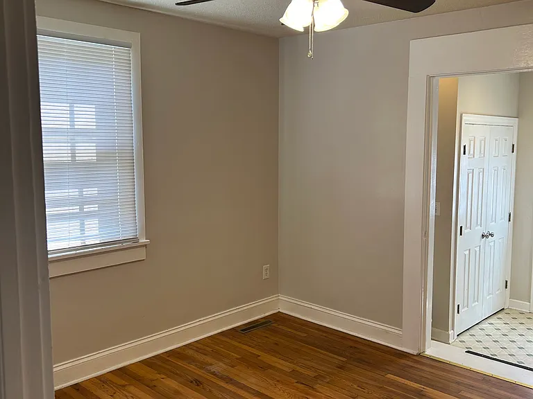 1331 Parkview Cir — Photo 17