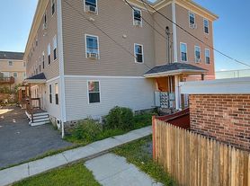 462 Fletcher St, Lowell, MA