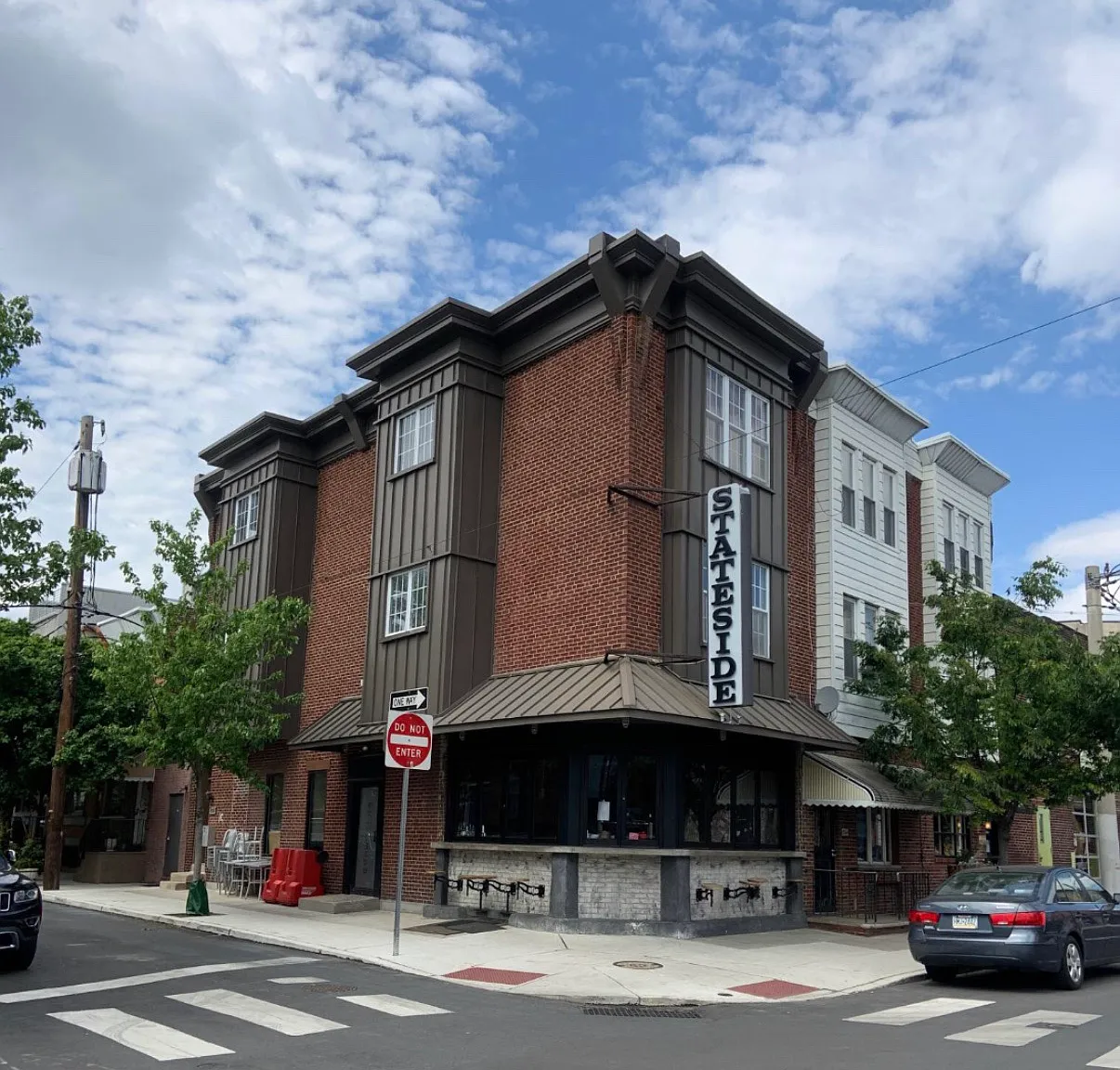 2 bed, 1700 sqft, $1,550 — Photo 1