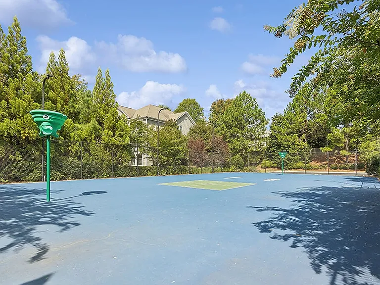Lakeside Vista Apartments — Photo 17