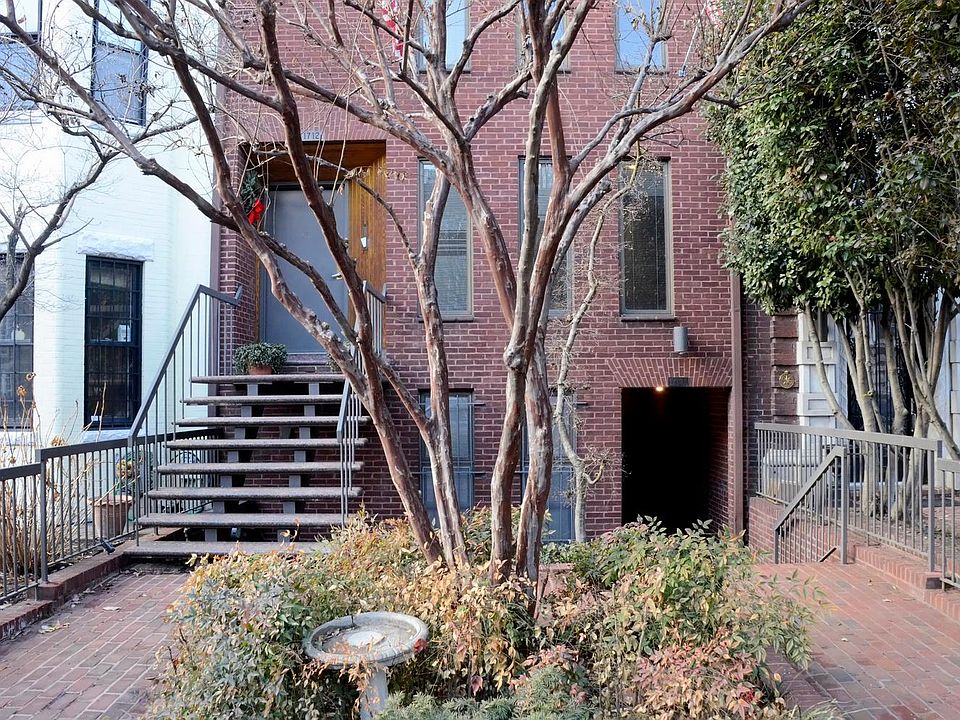 Entrance to Carriage House on Right