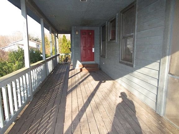 4th image of 39203 N Spruce St