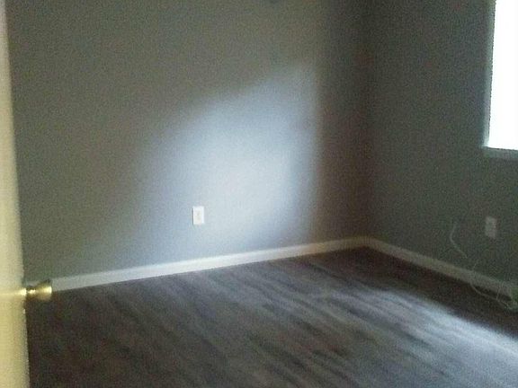 3rd image of 128 Prairie Ave APT 1