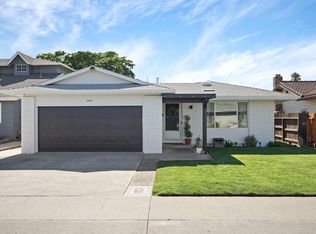 1043 Downing Dr, Lodi, CA 95242