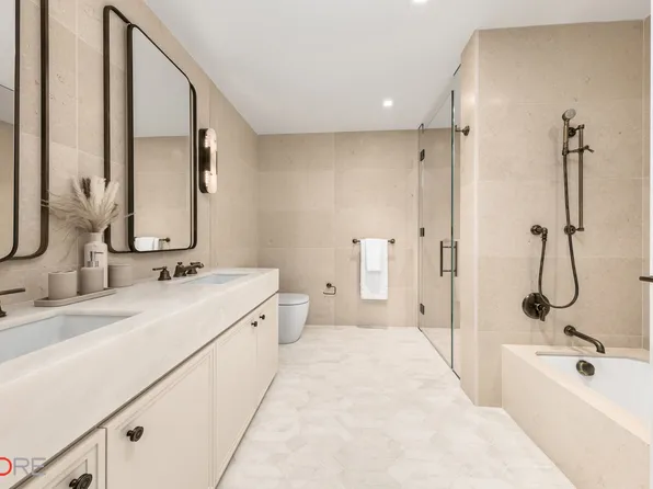 310 East 86th Street image 7 of 19