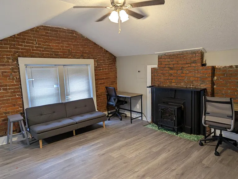 205 W Breckinridge St #5 — Photo 3