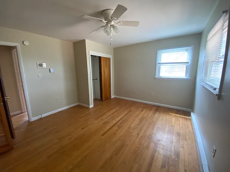 816 Gobin Dr — Photo 7