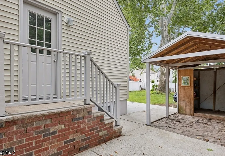 149 Severin Ct — Photo 4