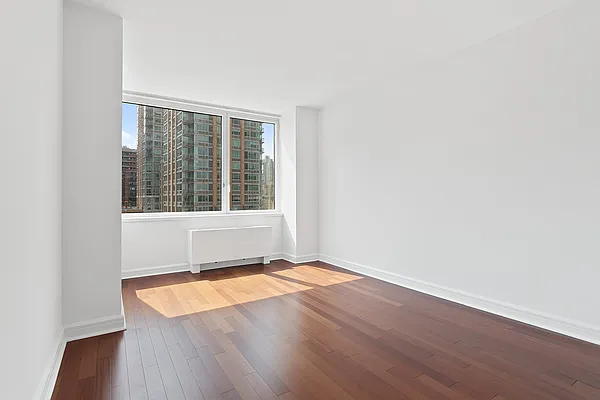 Sold by BLU Real Estate | media 4