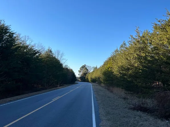 4 Old Camden Rd #4, Bishopville, SC 29010