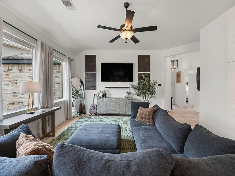 3225 Isabella Falls Dr — Photo 4