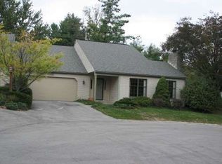 2262 E Cape Cod Dr, Bloomington, IN