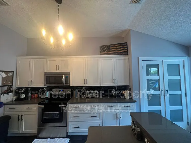3352 Shelley Dr — Photo 39