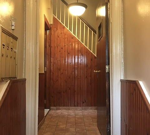 4th image of 71 Louisa St #4