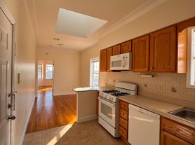 226 Linden Ave, Jersey City, NJ