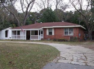 1330 Ronald Ln, Charleston, SC 29412