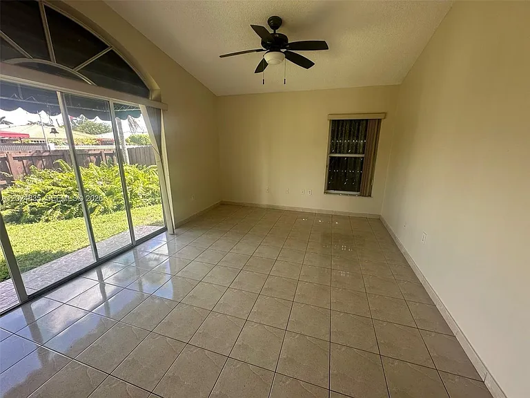 16280 SW 77th Ter — Photo 12