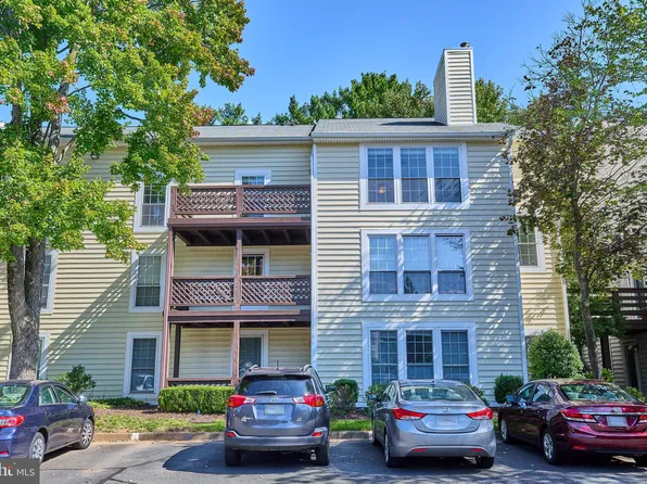 10068 Oakton Terrace Rd #10068, Oakton, VA 22124