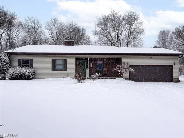 3831 N Neitz Dr, Norton, OH 44203