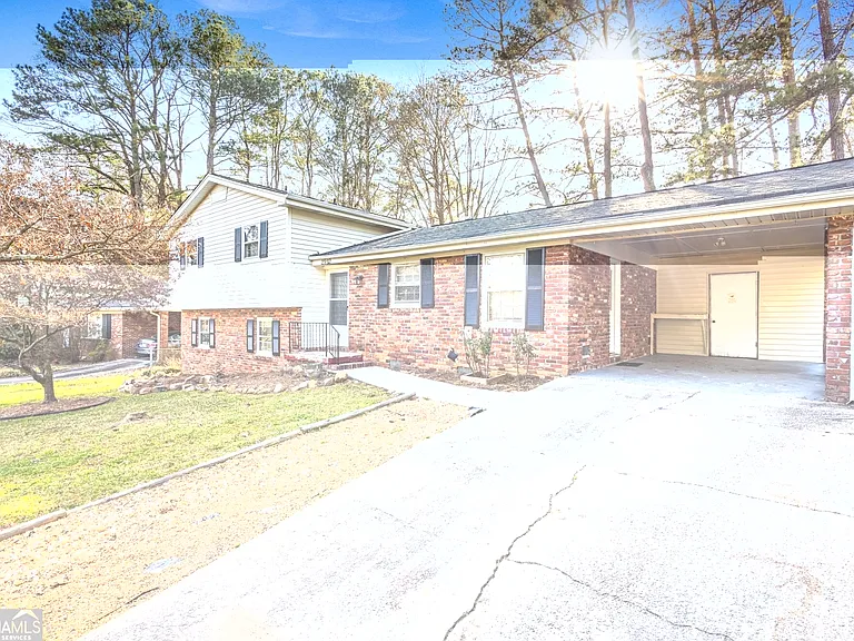 2922 Appling Way — Photo 2