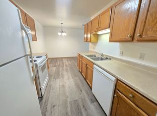 3225 S Sycamore Ave #103, Sioux Falls, SD 57103