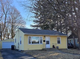 717 Bluff City Blvd, Elgin, IL 60120