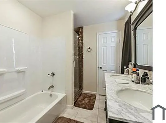 10326 Hollyglen Dr #A — Photo 7