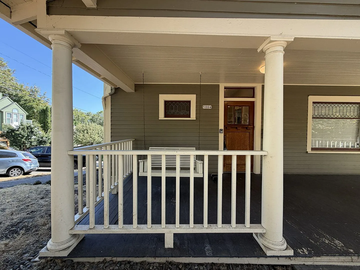 5-Bedroom Home in SW Portland! Hardwood floors, spacious deck, full basement, separate entry for ... — Photo 3