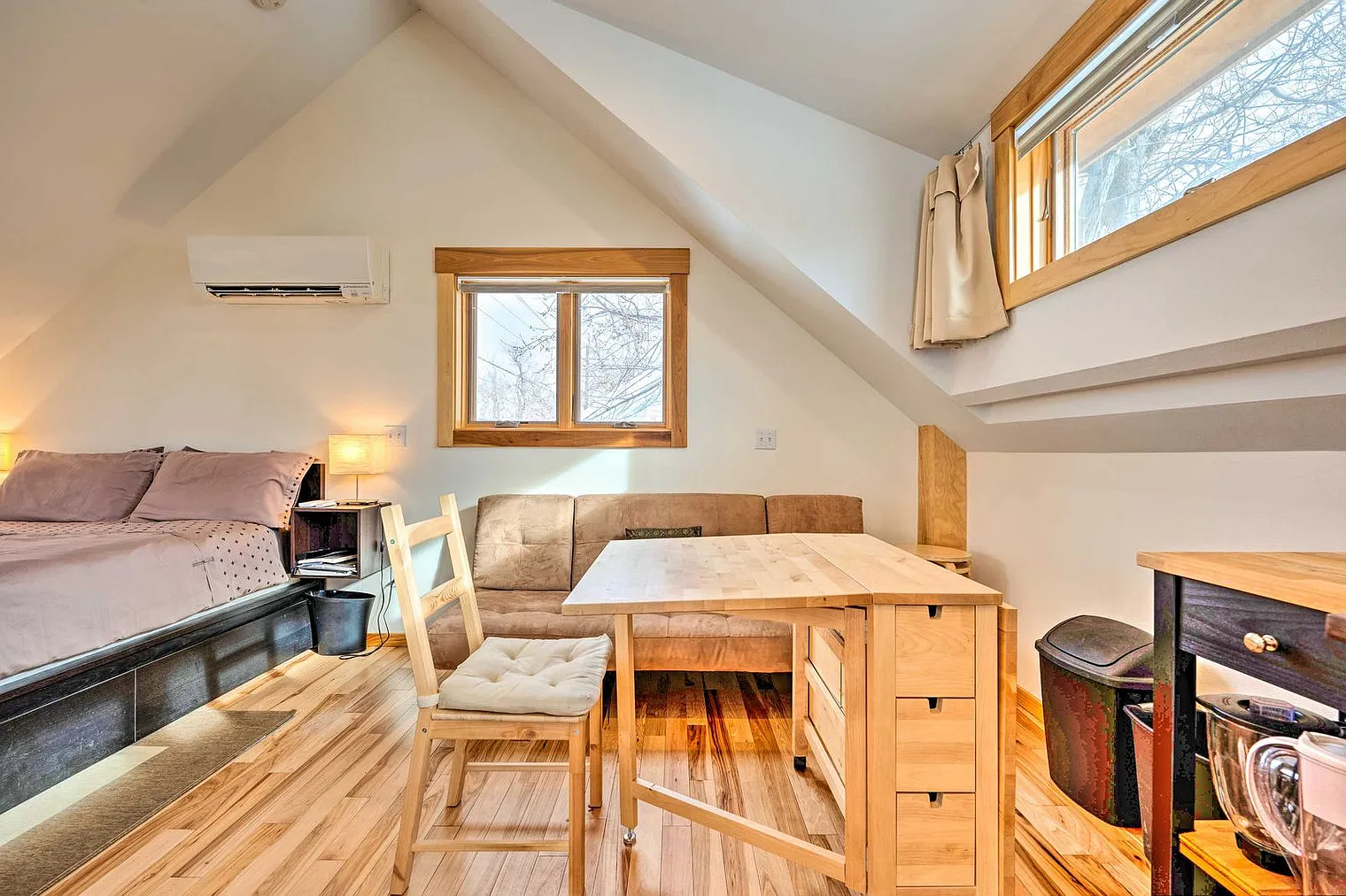 Studio, 1.0 bath, 398 sqft, $2,373 — Photo 3