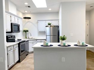 3221 N 37th St UNIT 13, Phoenix, AZ 85018