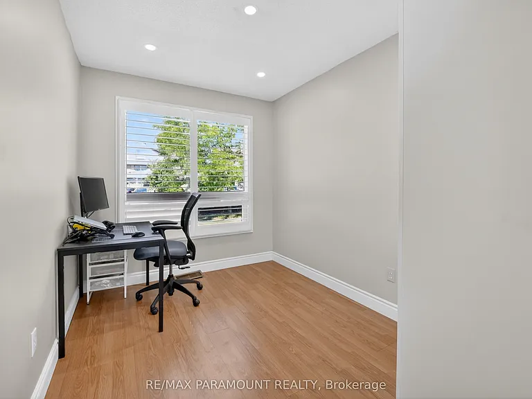 32 Fanshawe Dr — Photo 33