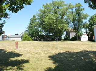 916 W 2nd St, Erie, PA 16507