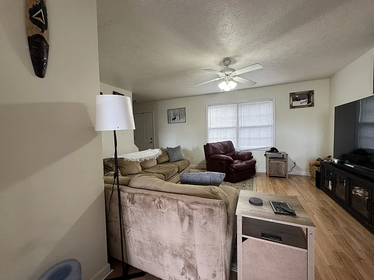 1445 Willey St — Photo 11
